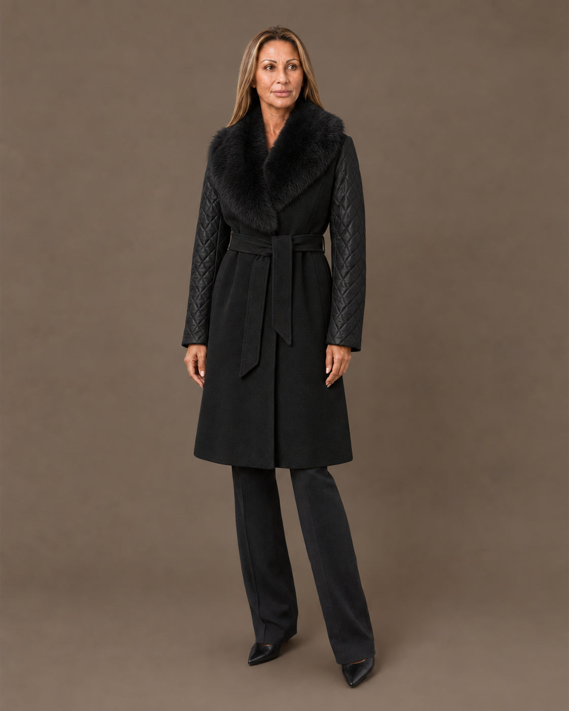 Artigli Abbigliamento Cappotto con maniche in ecopelle 