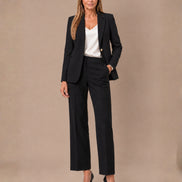 Artigli Abbigliamento Tailleur Elena con bottone logo 