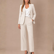 Artigli Abbigliamento Tailleur Elena con bottone logo 