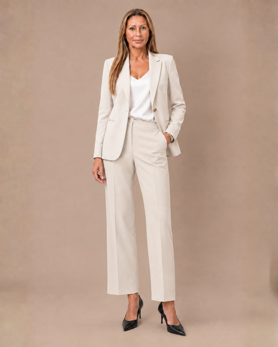 Artigli Abbigliamento Tailleur Elena con bottone logo 