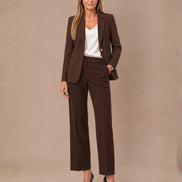 Artigli Abbigliamento Tailleur Elena con bottone logo 