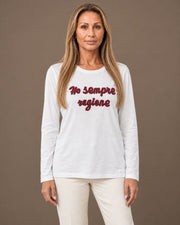 T-shirt a maniche lunghe con ricamo "Ho sempre ragione" Marseta pronto Bianco/bordo