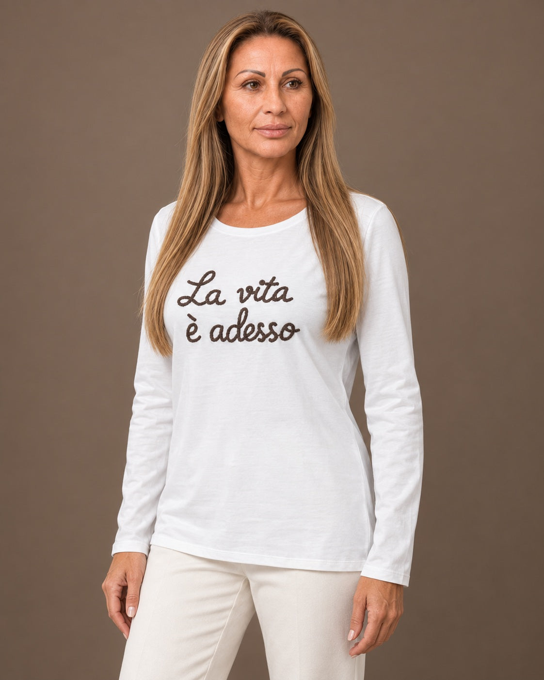 Marseta pronto Abbigliamento T-shirt con ricamo "La vita è adesso" 