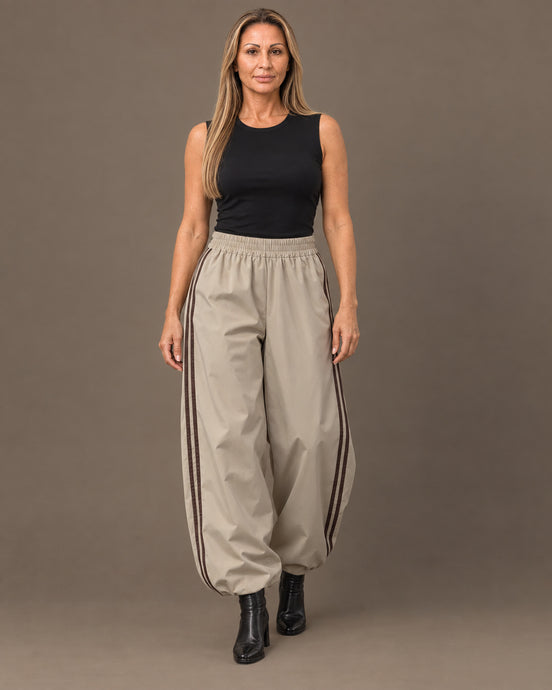 Marseta pronto Abbigliamento Pantaloni in tessuto tecnico con bande laterali 
