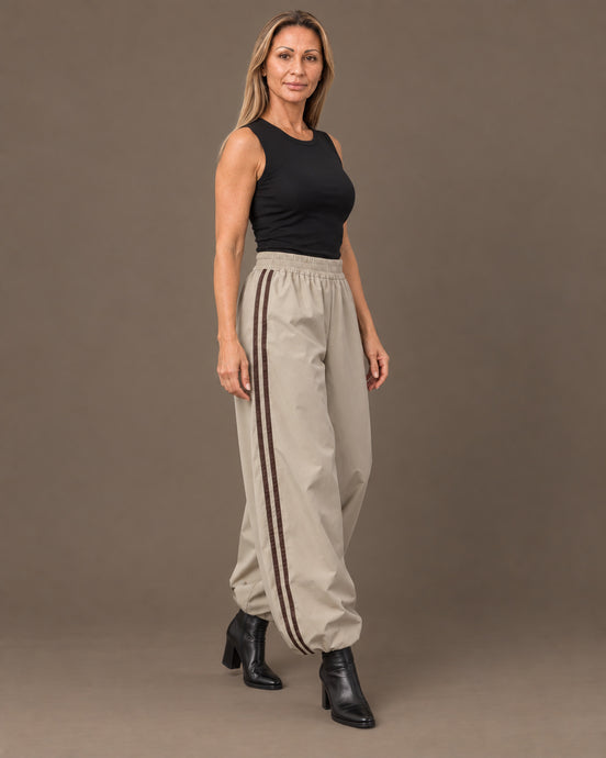 Marseta pronto Abbigliamento Pantaloni in tessuto tecnico con bande laterali 