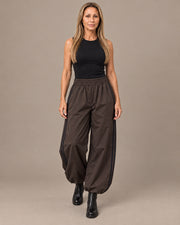 Pantaloni in tessuto tecnico con bande laterali Marseta pronto