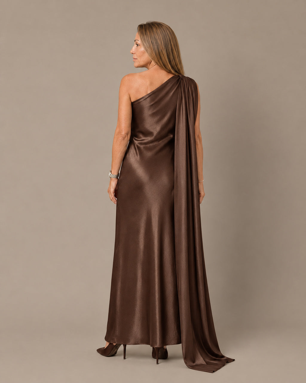 Marseta pronto Abbigliamento Abito monospalla in satin con stola 