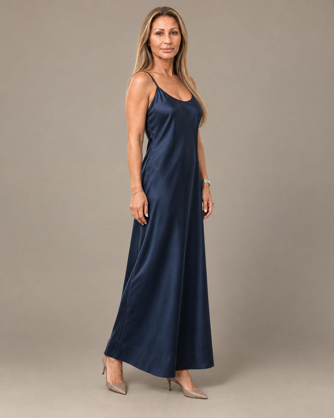 Marseta pronto Abbigliamento Abito slip dress in raso con taglio in sbieco 
