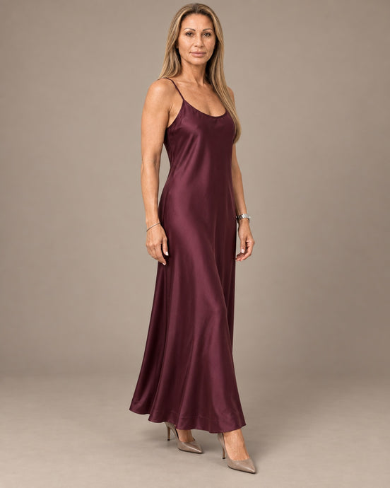 Marseta pronto Abbigliamento Abito slip dress in raso con taglio in sbieco 