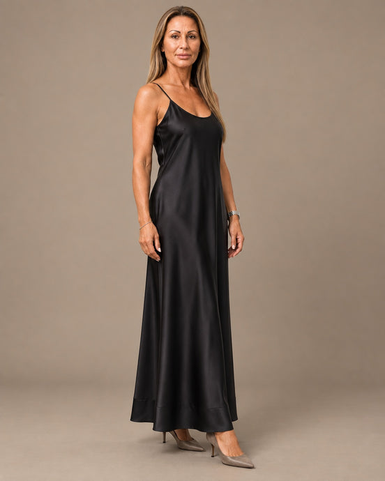 Marseta pronto Abbigliamento Abito slip dress in raso con taglio in sbieco 