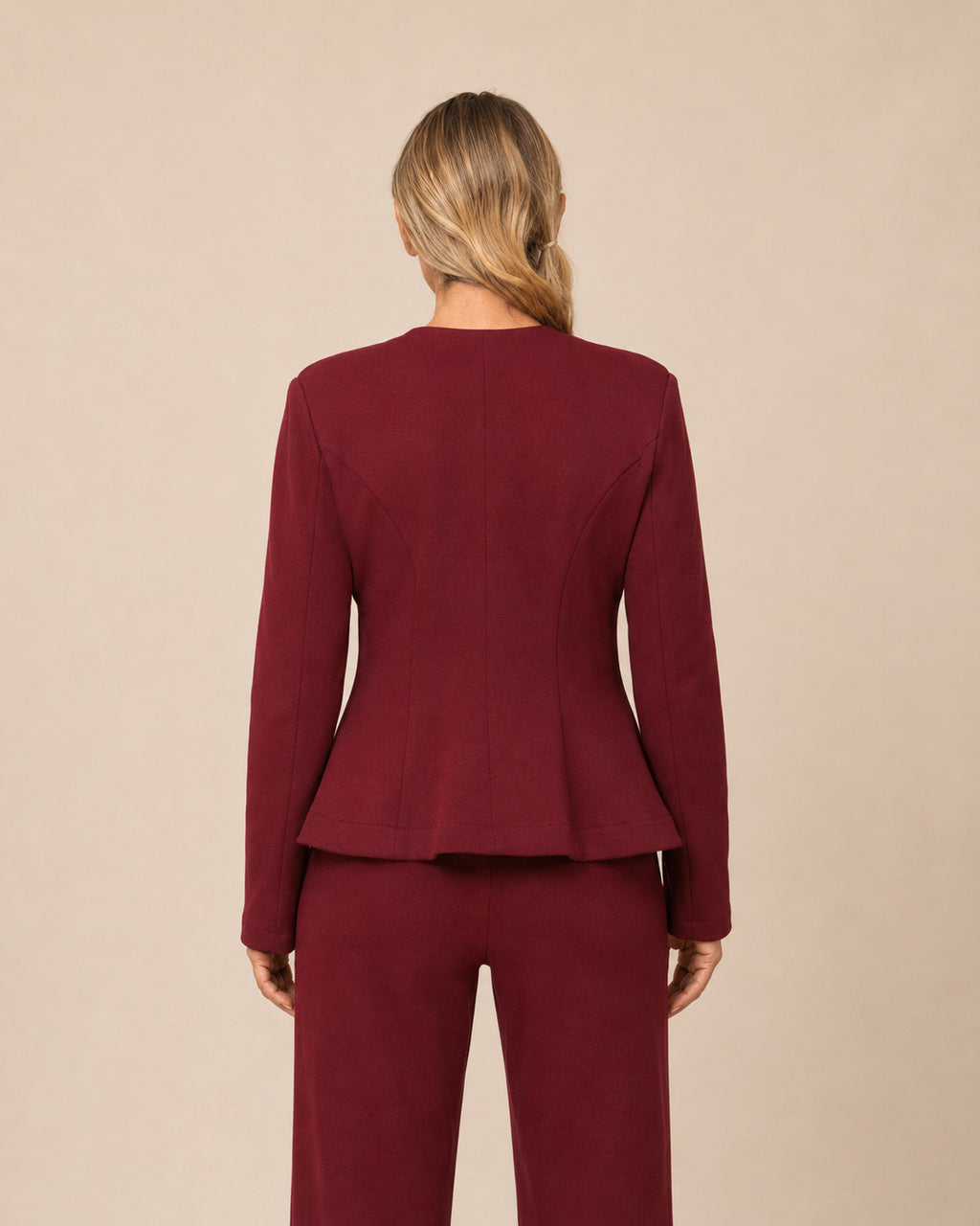 Maryley Abbigliamento Giacca in felpa con peplum e bottoni oro 