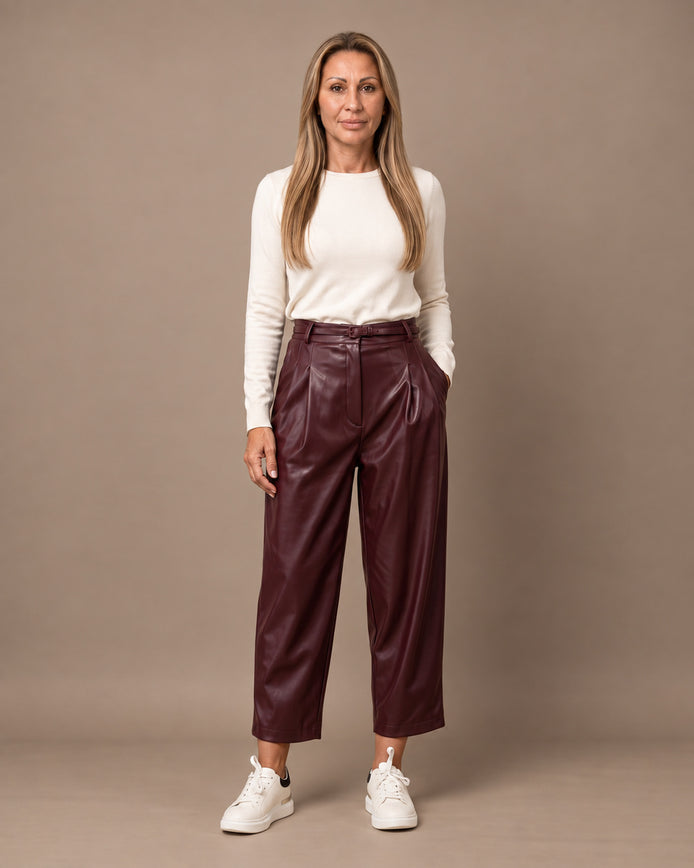 Maryley Abbigliamento Pantalone cropped in ecopelle con cintura 