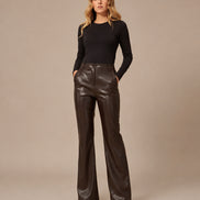Maryley Abbigliamento Pantalone flare in ecopelle 