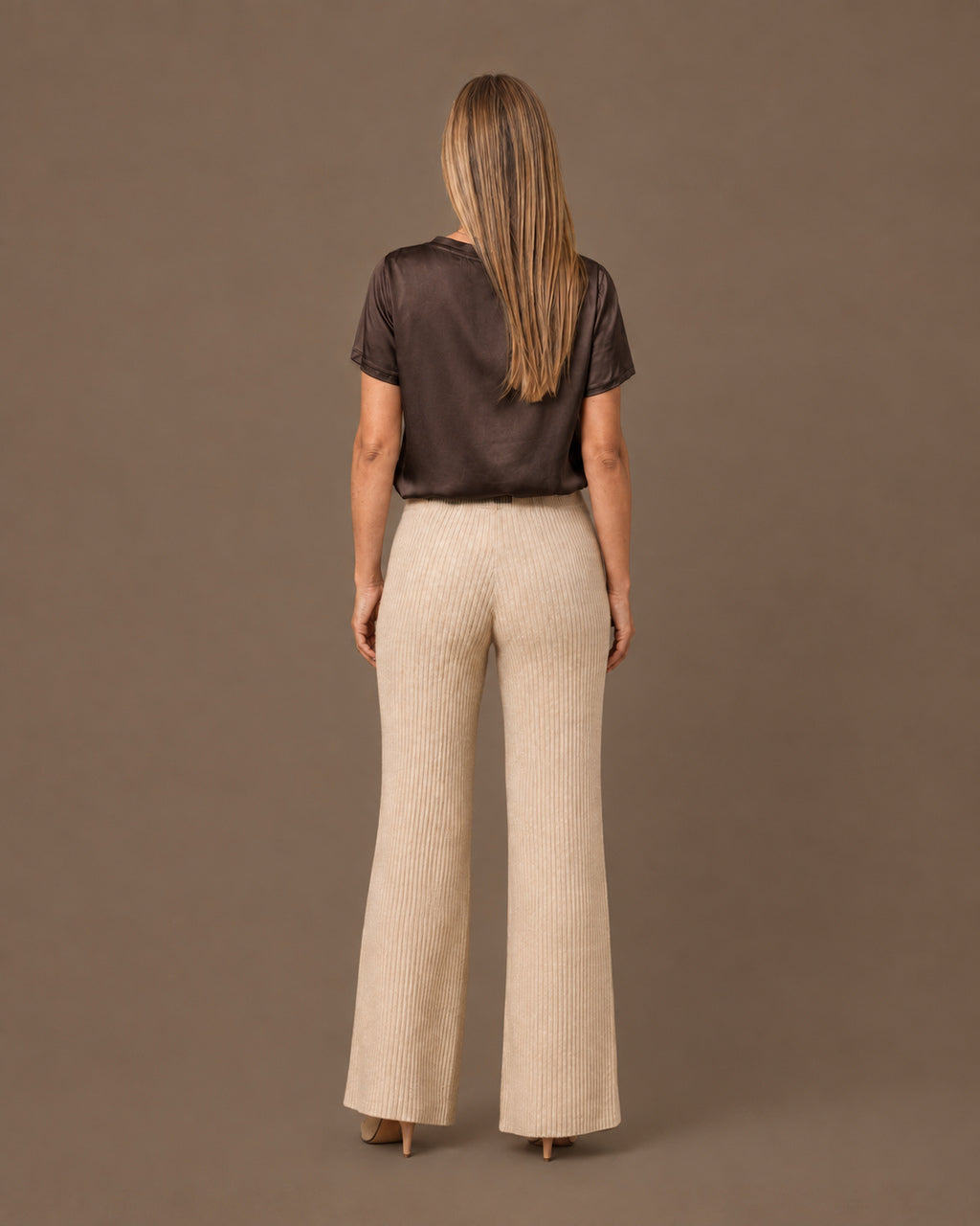 Maryley Abbigliamento Blusa girocollo a maniche corte in raso di viscosa 