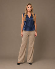 Top con scollo a V in raso di viscosa Maryley Blu