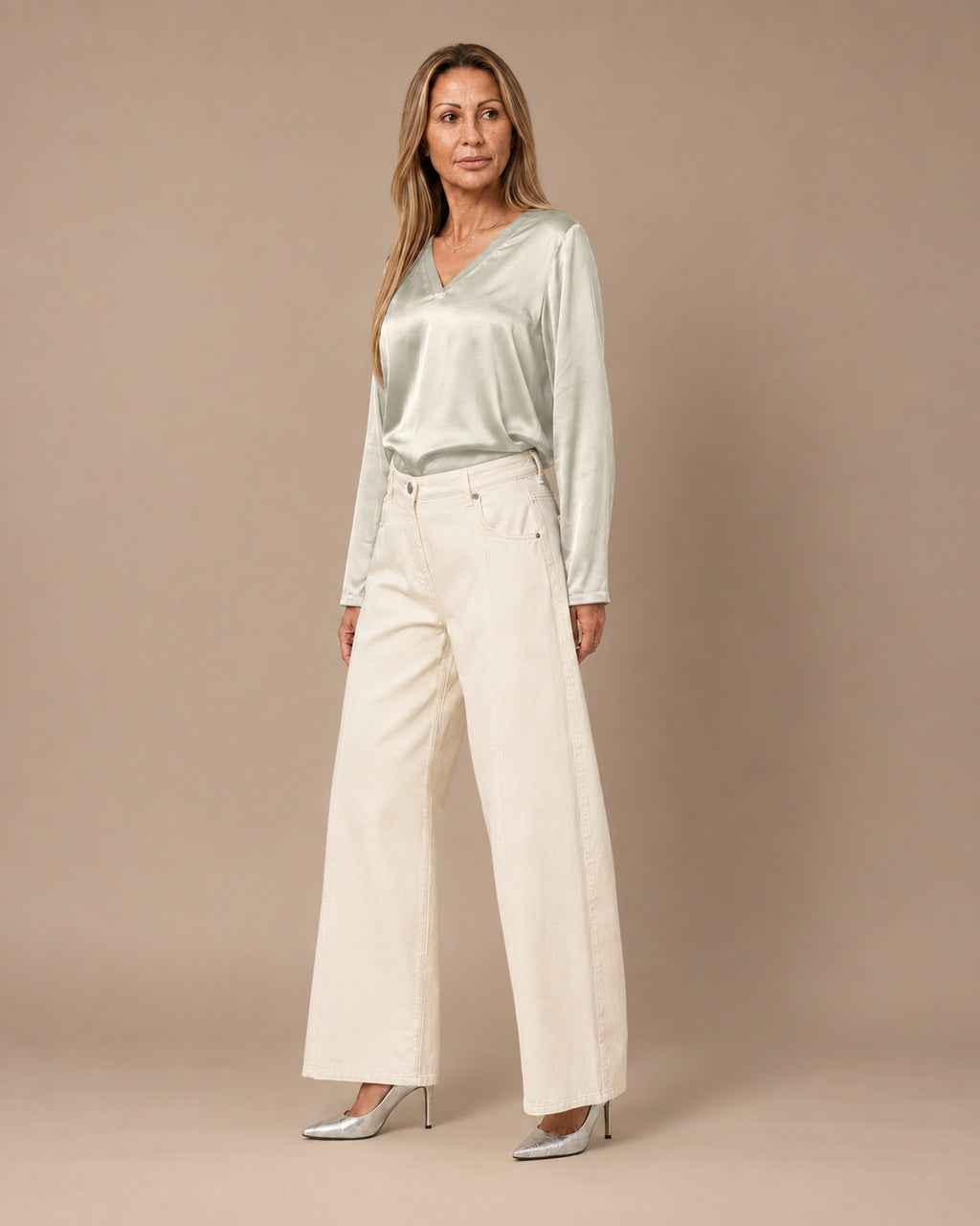 Maryley Abbigliamento Blusa con scollo a V in raso di viscosa 
