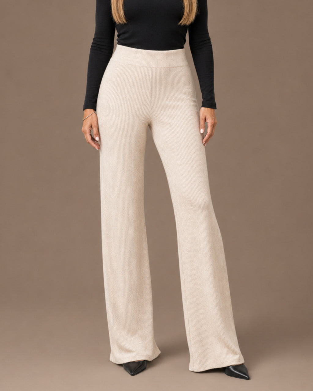 Maryley Abbigliamento Pantalone basic svasato in maglia con elastico in vita 