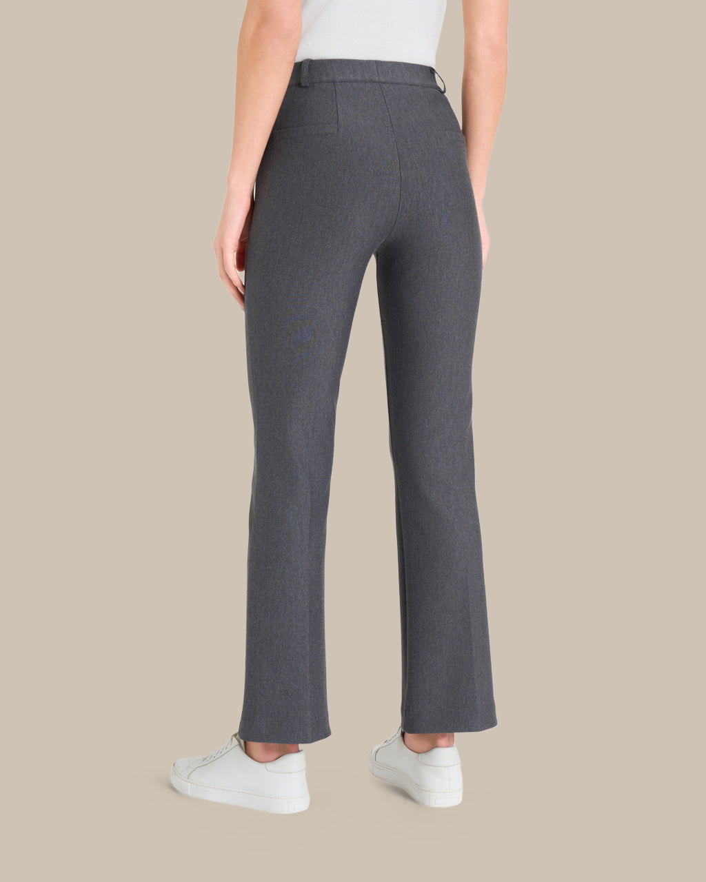 Ragno Abbigliamento Pantaloni cropped flare in tessuto Compact 
