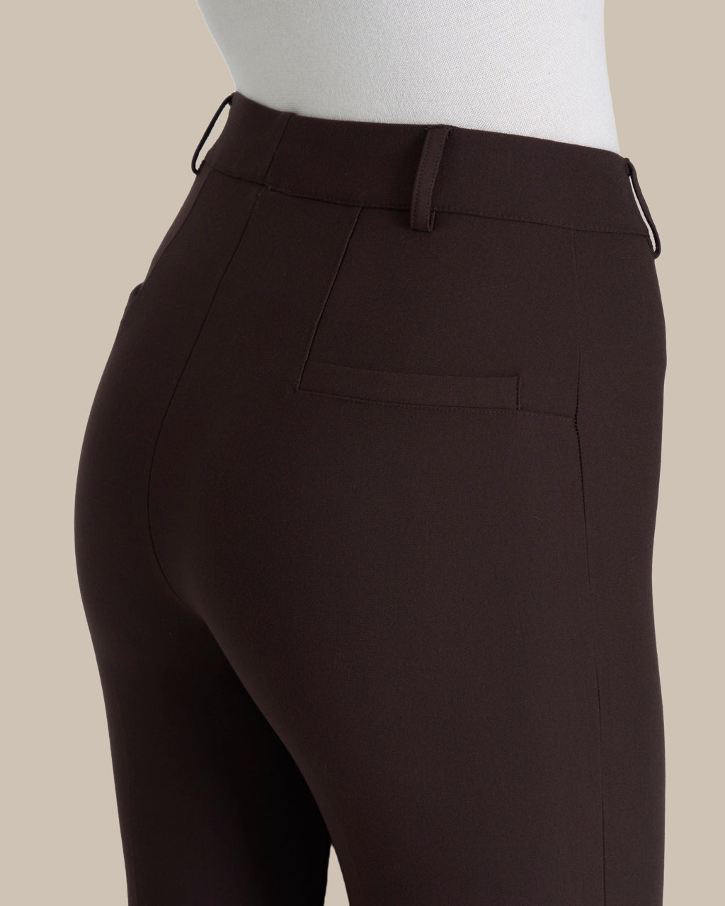 Ragno Abbigliamento Pantaloni cropped flare in tessuto Compact 
