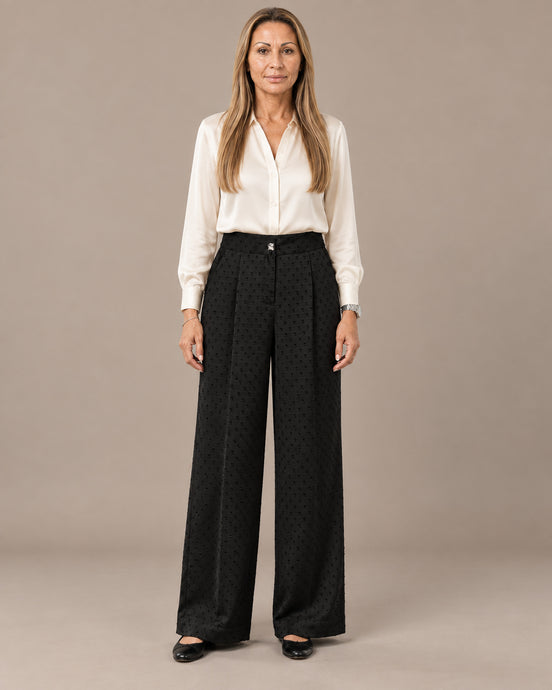 Tiffosi Abbigliamento Pantaloni ampi con piccoli pois in rilievo 