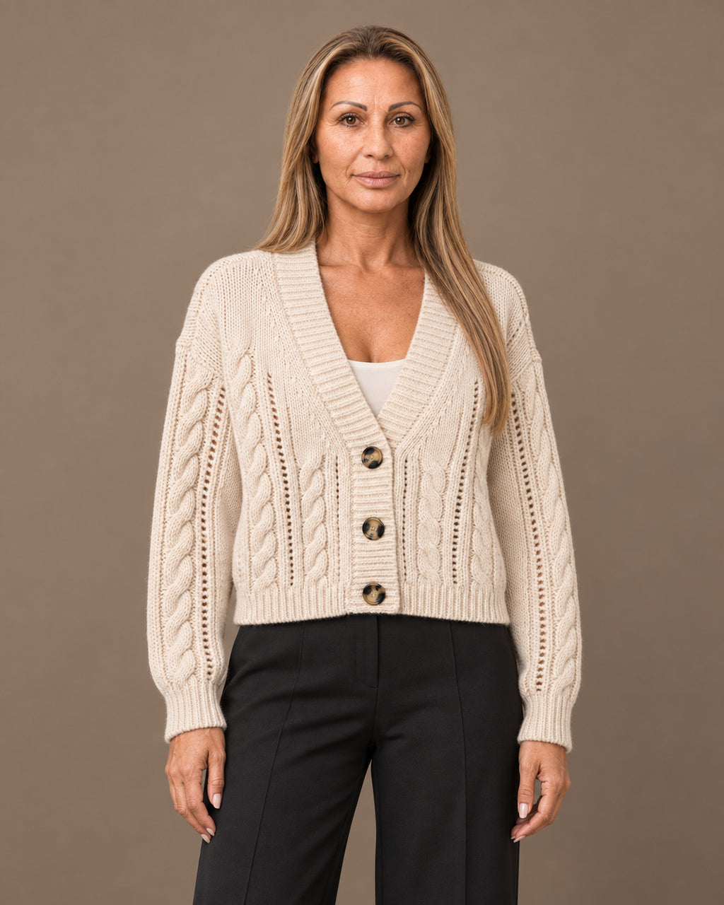 Tiffosi Abbigliamento Cardigan corto a trecce con scollo a V 